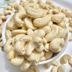 কাজু বাদাম-Cashew Nuts